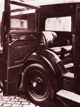 1931 Morris Commercial Model 60 Saloon