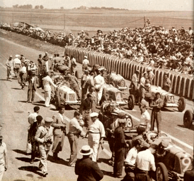 A grid full of Alfa Romeos, Bugattis, Maseratis lining up for the 1932 Grand Prix de la Marne at Reims