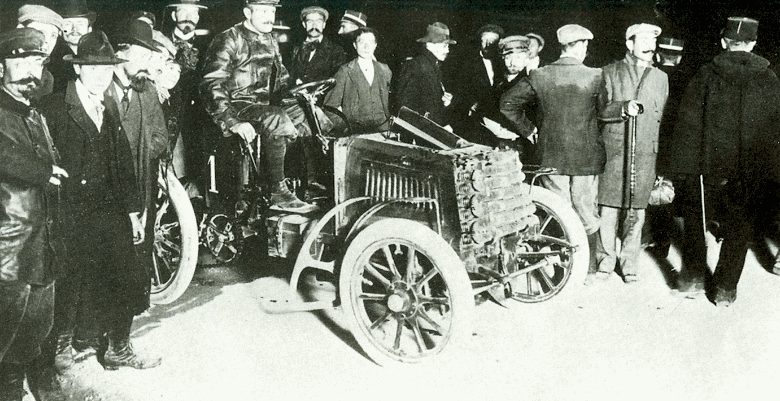 Giraud with the 12 hp Panhard on the Paris Berlin of 1901