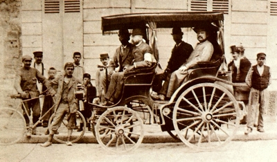 A Panhard 'Noveau' competing in the Paris-Rouen Trial of 22nd July 1894
