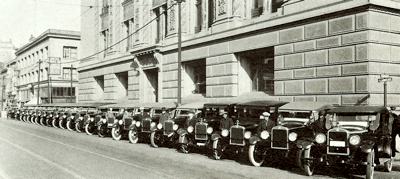 A line-up of Oaklands in 1923
