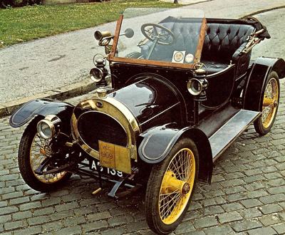 1909 2-seater Riley Runabout