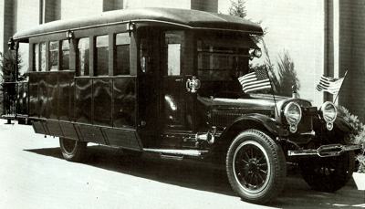 1917 Winton Custom House Car